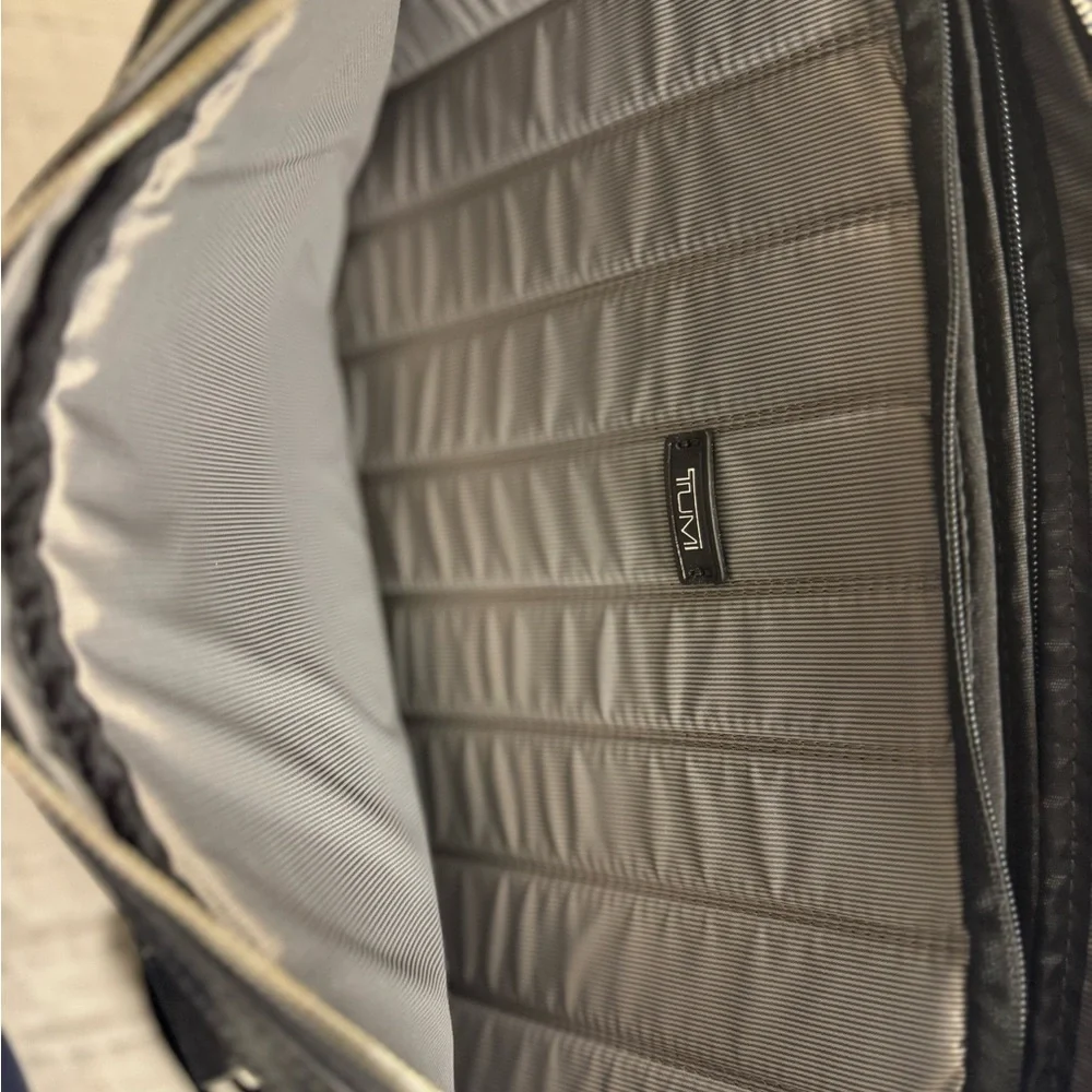 🔥TUMI LUXURY Men’s Black Travel Laptop Briefcase Bag - FEATURES ! EXCELLENT!!